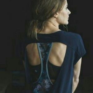 EUC🍋Lululemon If You’re Lucky SS Top